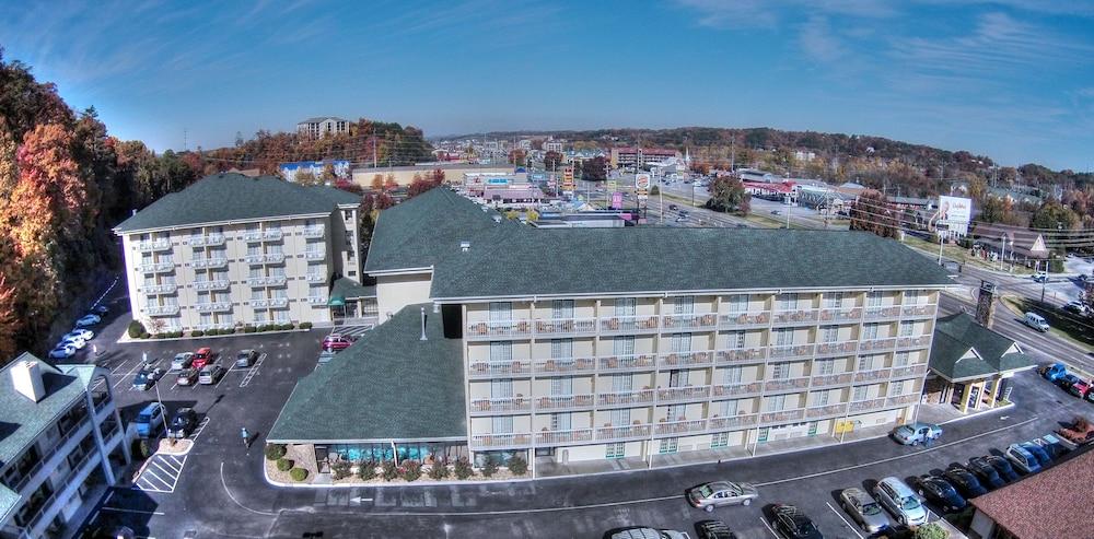 פיג'ן פורג' Comfort Inn & Suites At Dollywood Lane מראה חיצוני תמונה