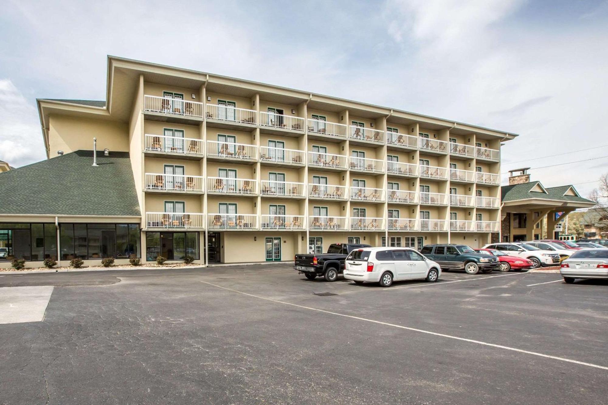 פיג'ן פורג' Comfort Inn & Suites At Dollywood Lane מראה חיצוני תמונה