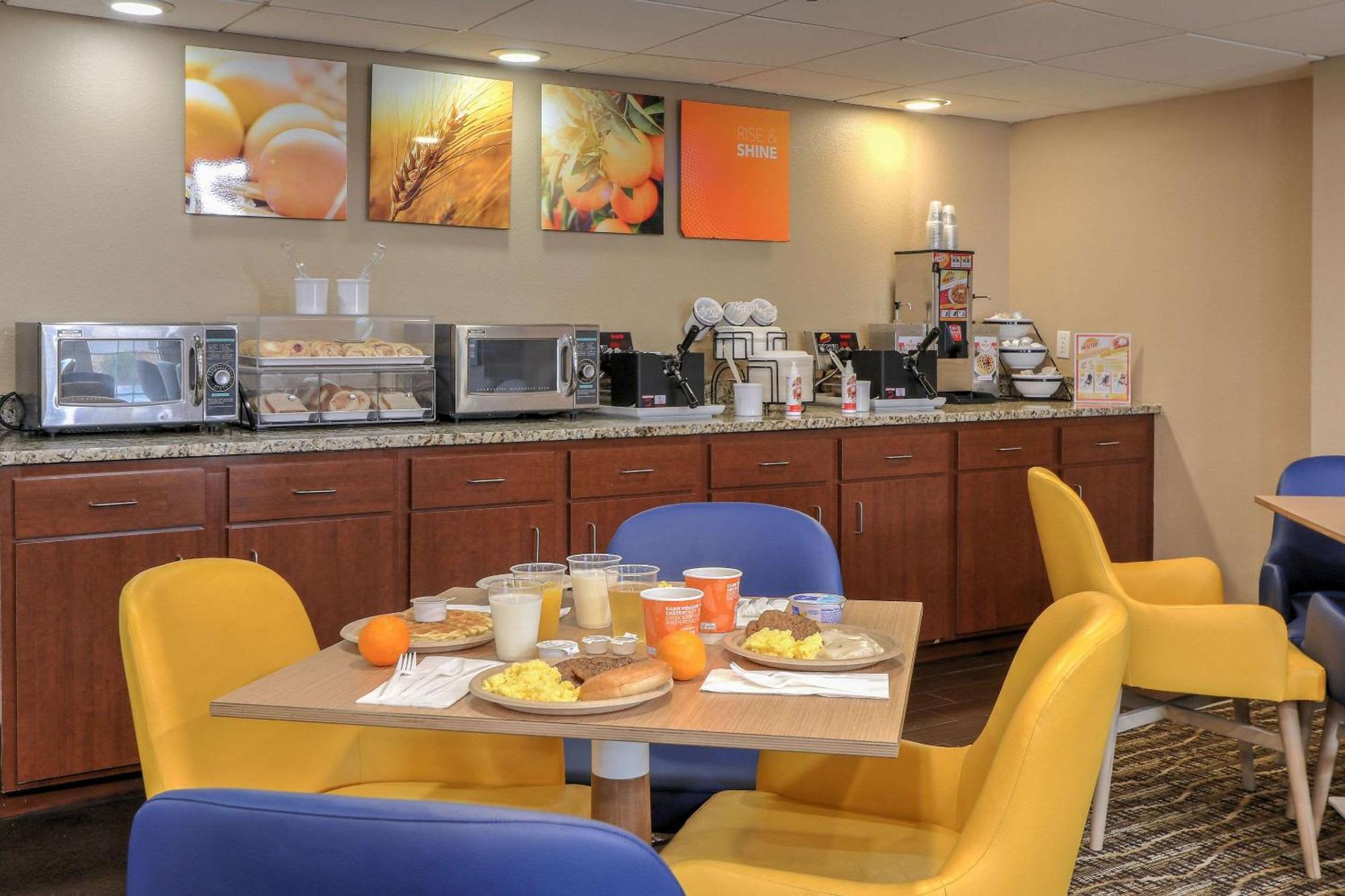 פיג'ן פורג' Comfort Inn & Suites At Dollywood Lane מראה חיצוני תמונה
